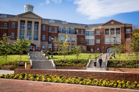 Radford University’s Department of Economics is offering its inaugural Economics Teachers Conference Aug. 16-17 at Kyle Hall, home of the university’s College of Business and Economics. 