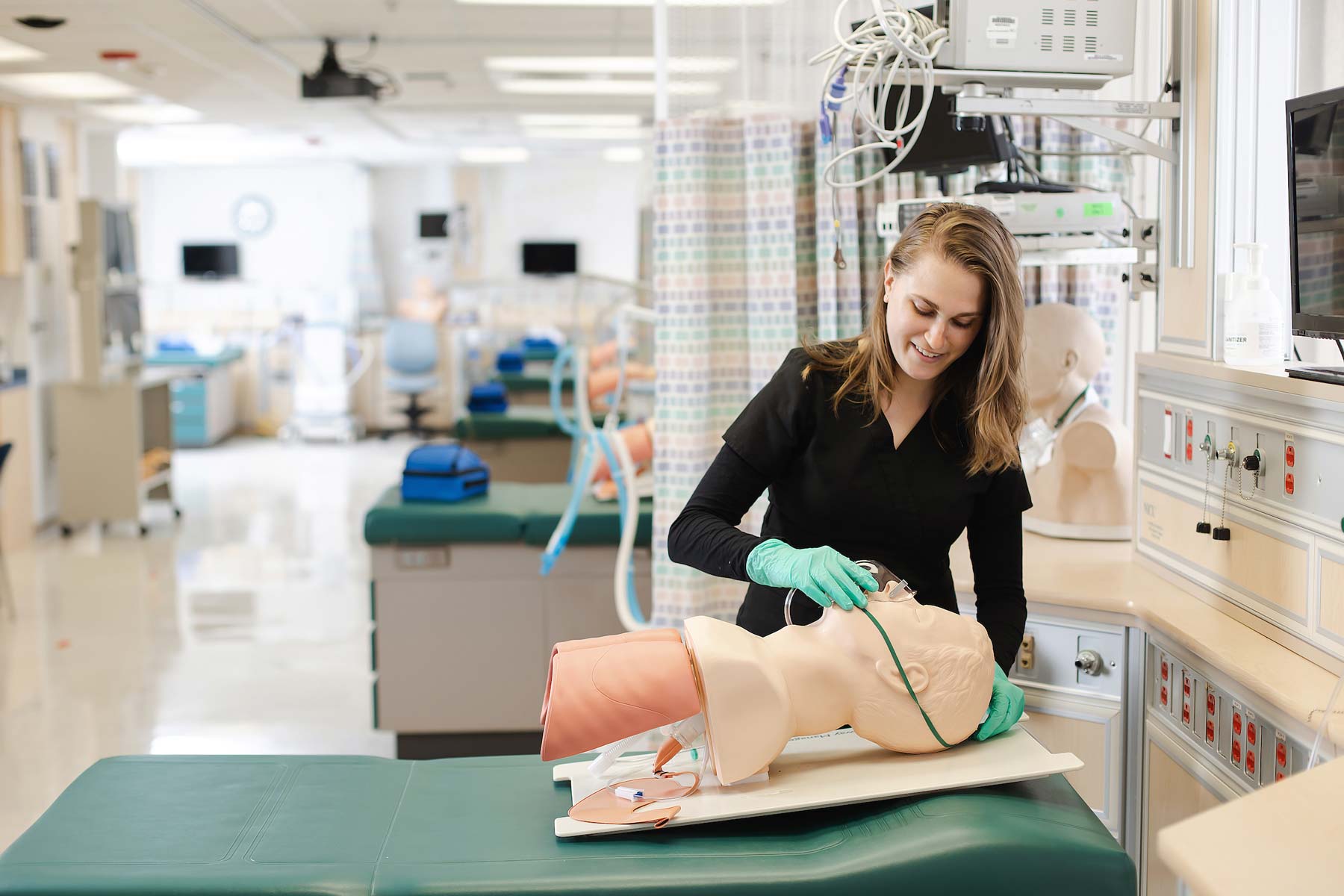 student in respiratory therapy